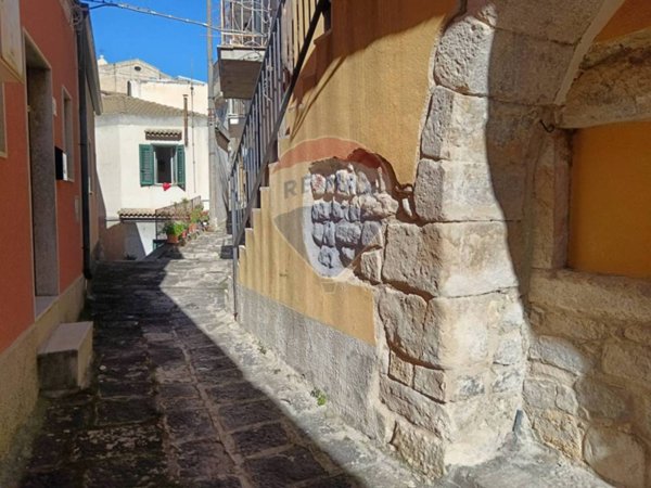 appartamento in vendita a Monterosso Almo
