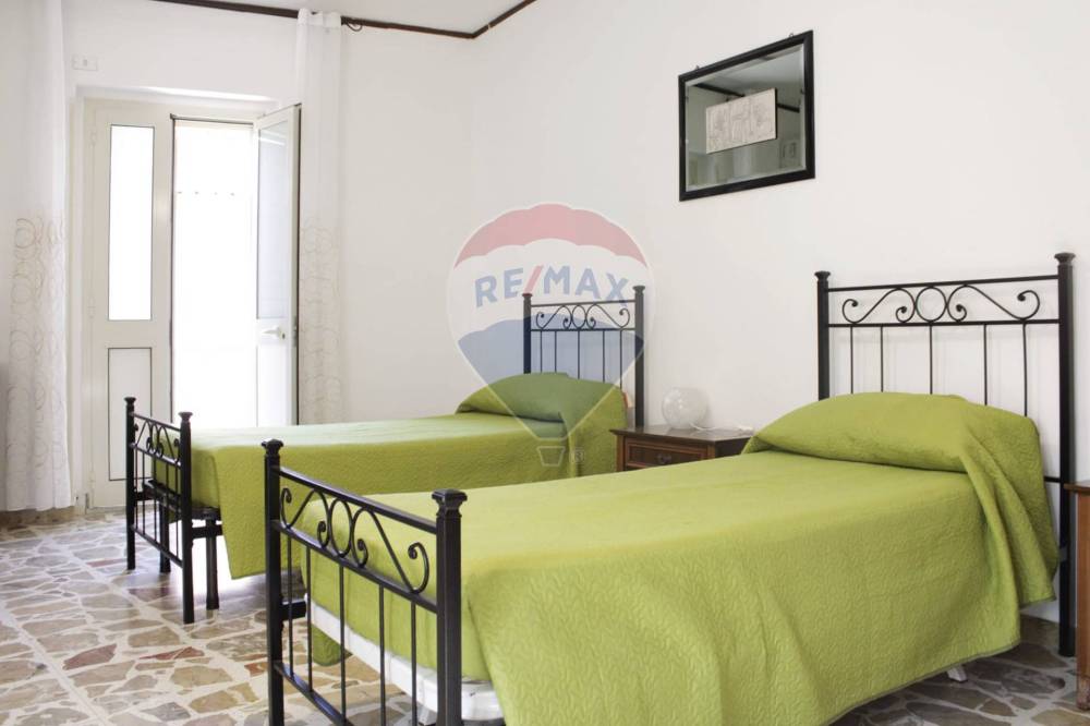 casa indipendente in vendita a Monterosso Almo