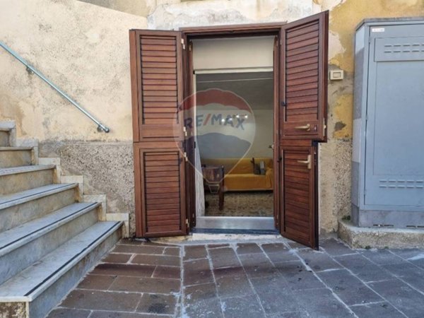 casa indipendente in vendita a Monterosso Almo