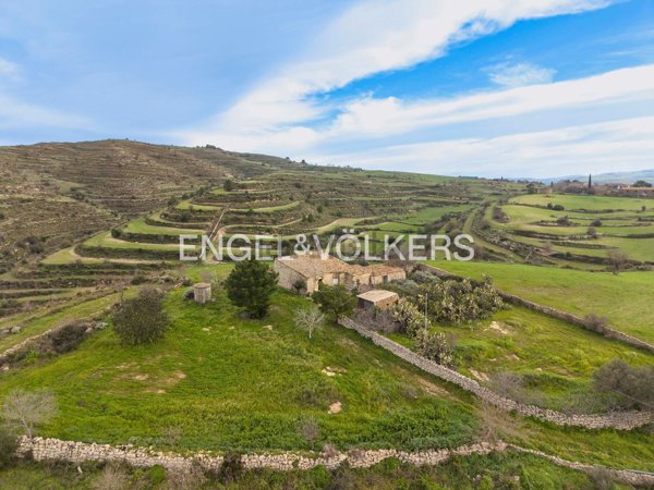 casa indipendente in vendita a Monterosso Almo