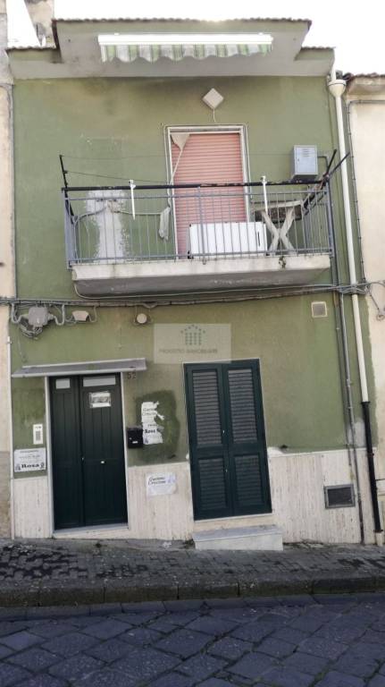 casa indipendente in vendita a Monterosso Almo