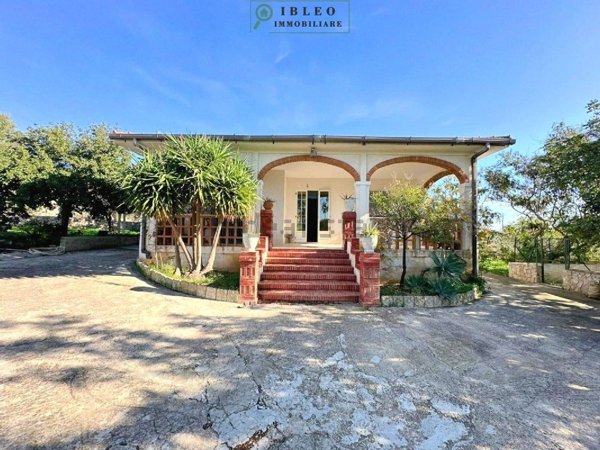 casa indipendente in vendita a Pozzallo