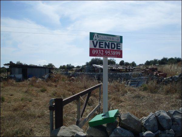 locale commerciale in vendita a Pozzallo