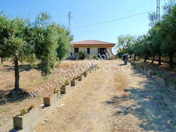 casa indipendente in vendita a Pozzallo