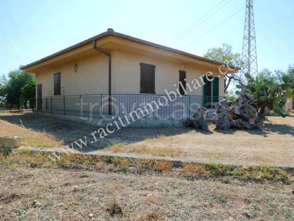 casa indipendente in vendita a Pozzallo