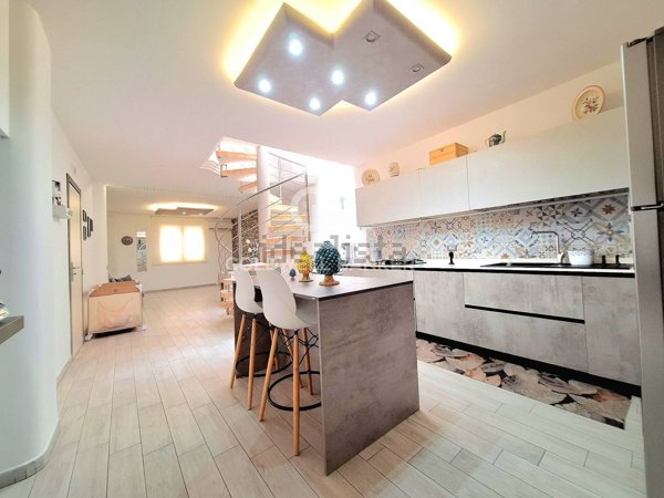 casa semindipendente in vendita a Pozzallo