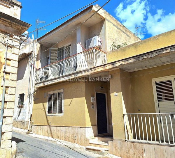 casa semindipendente in vendita a Pozzallo