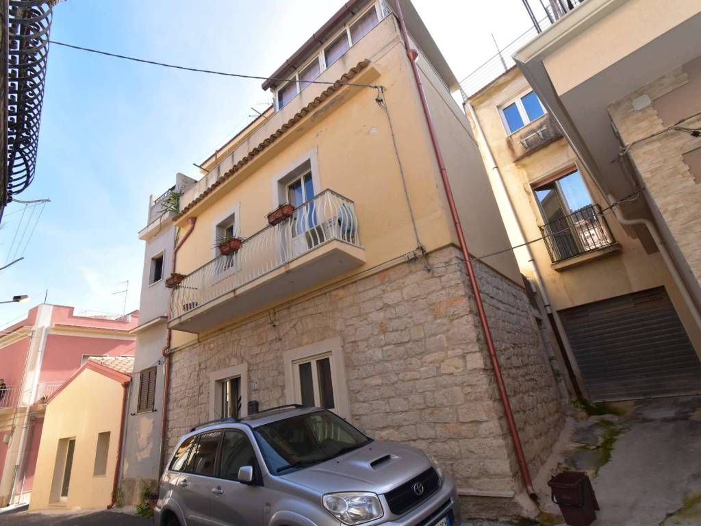 casa indipendente in vendita a Pozzallo