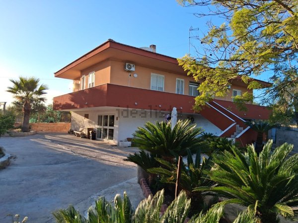 casa indipendente in vendita a Pozzallo