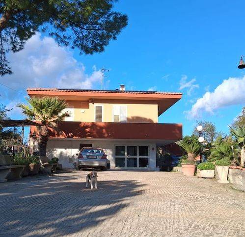 casa indipendente in vendita a Pozzallo