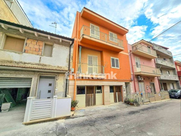 casa indipendente in vendita a Pozzallo