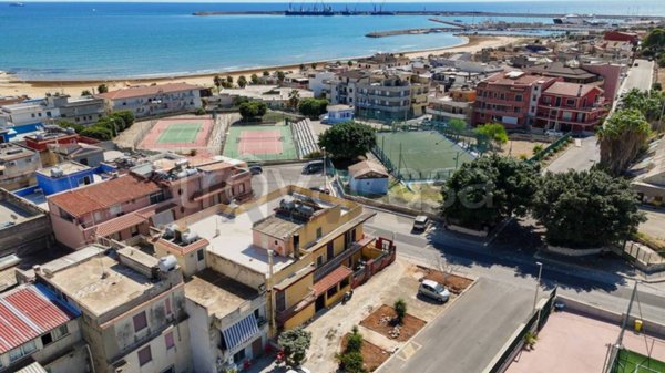 negozio in vendita a Pozzallo