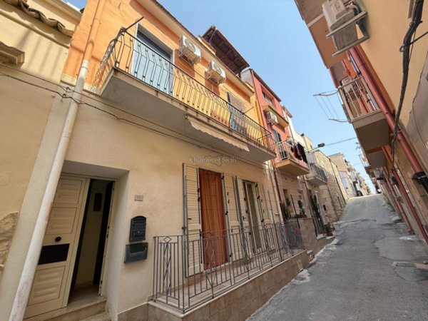 casa indipendente in vendita a Pozzallo