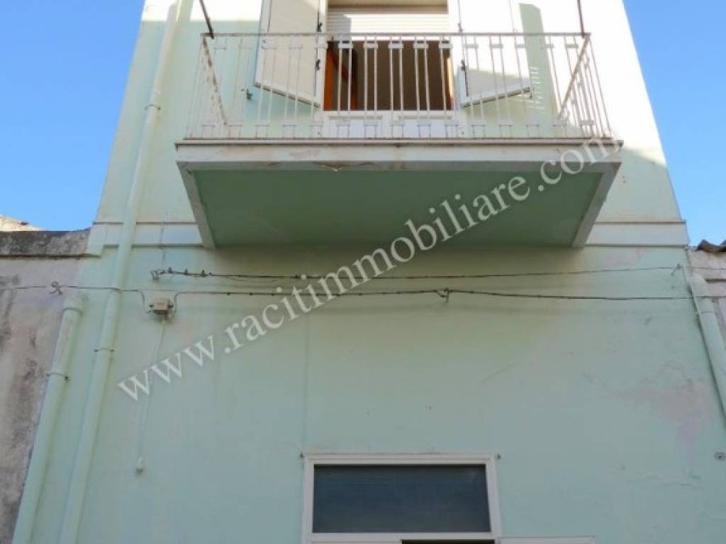 casa indipendente in vendita a Pozzallo