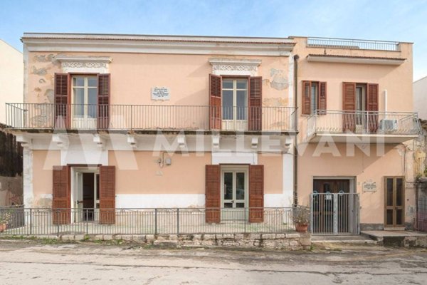 negozio in vendita a Pozzallo