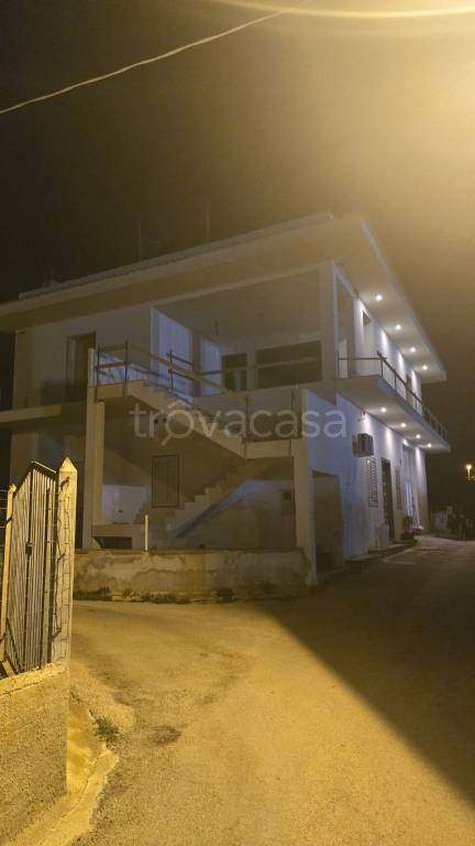 intera palazzina in vendita a Pozzallo