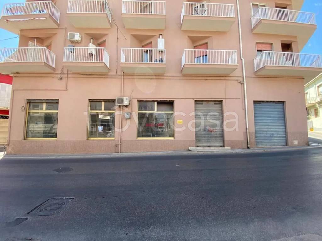 negozio in vendita a Pozzallo
