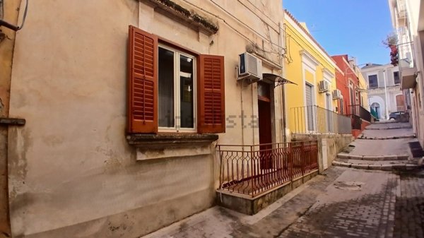 casa indipendente in vendita a Pozzallo