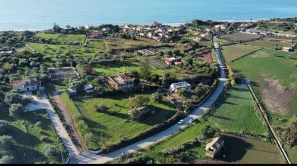 terreno edificabile in vendita a Pozzallo