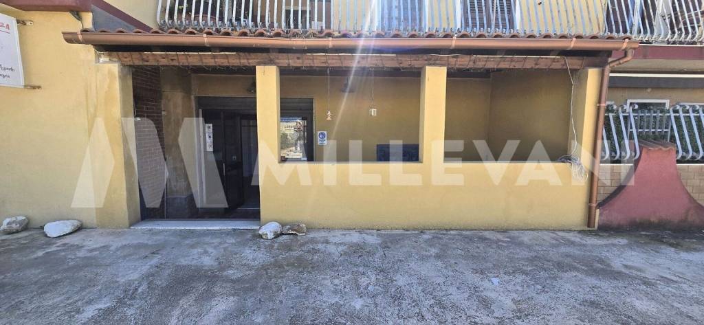 negozio in vendita a Pozzallo