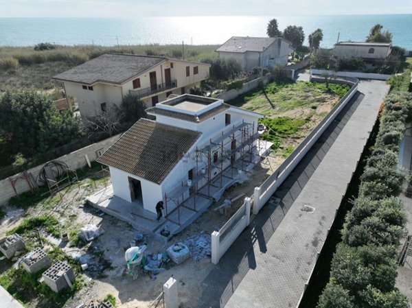 casa indipendente in vendita a Pozzallo