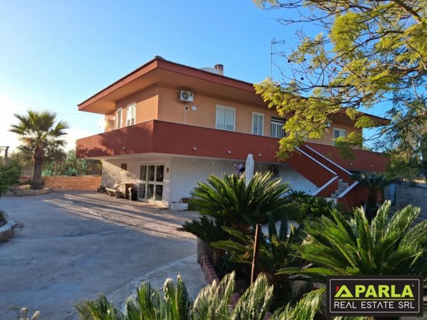 casa indipendente in vendita a Pozzallo