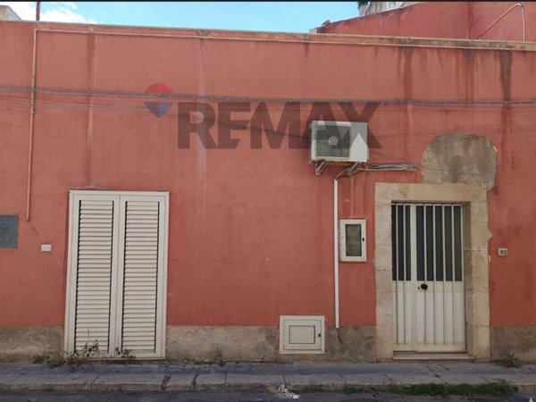casa indipendente in vendita a Pozzallo