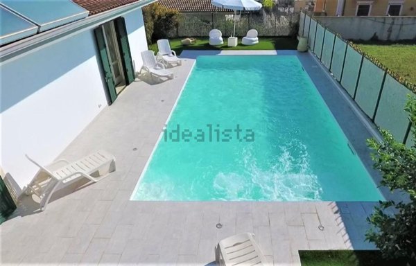 casa indipendente in vendita a Pozzallo