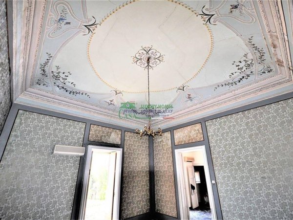 casa indipendente in vendita a Ragusa in zona Ibla