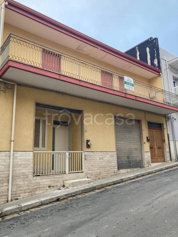 casa indipendente in vendita a Ragusa