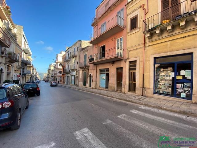 appartamento in vendita a Ragusa in zona Ragusa Centro