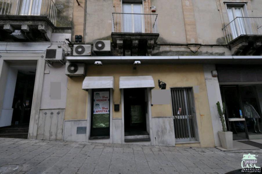 locale commerciale in vendita a Ragusa in zona Ragusa Centro