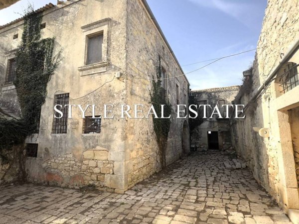 casa indipendente in vendita a Ragusa in zona Punta Braccetto