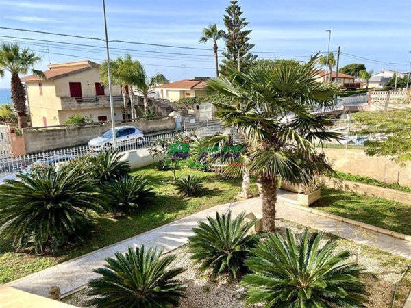 casa indipendente in vendita a Ragusa in zona Marina