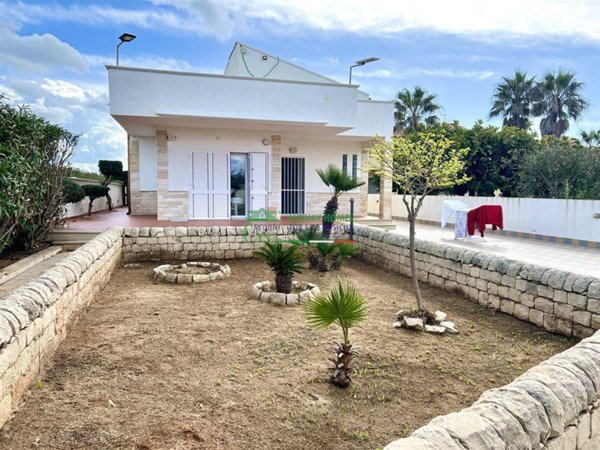casa indipendente in vendita a Ragusa in zona Donnafugata