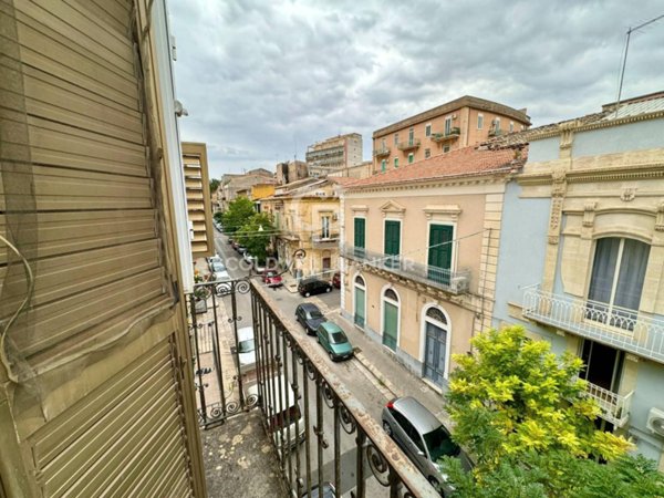 casa indipendente in vendita a Ragusa in zona Ibla