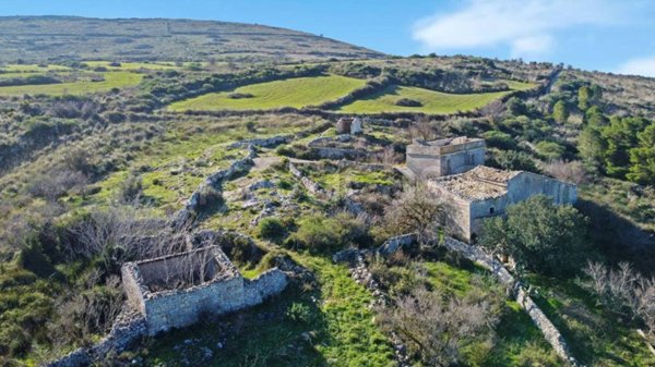 casa indipendente in vendita a Ragusa in zona San Giacomo / Bellocozzo