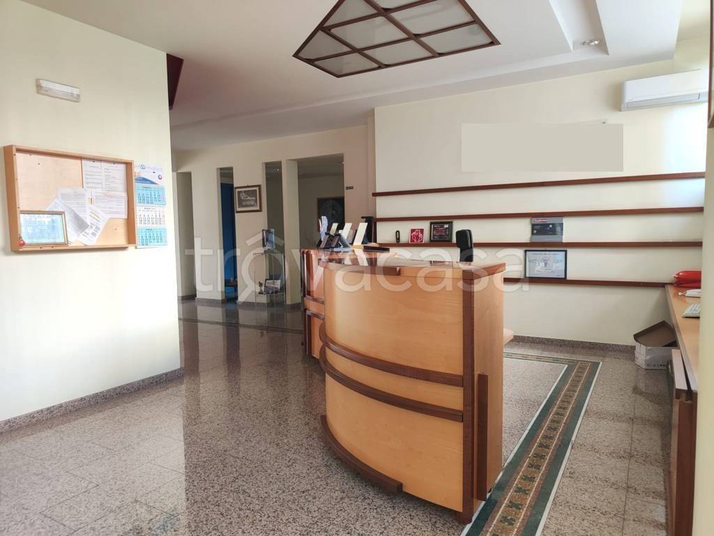 ufficio in vendita a Ragusa in zona Ragusa Centro