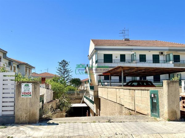 appartamento in vendita a Ragusa in zona Marina