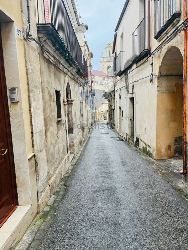appartamento in vendita a Ragusa in zona Ibla