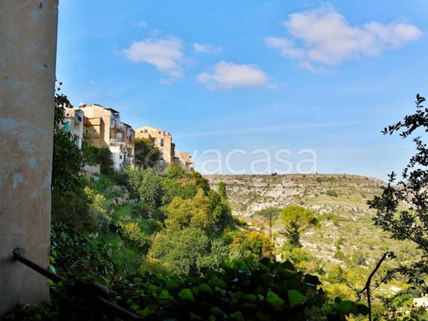 casa indipendente in vendita a Ragusa in zona Ragusa Centro