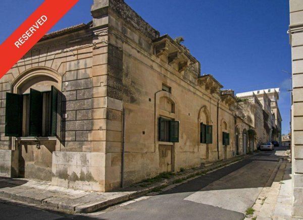 casa indipendente in vendita a Ragusa in zona Ibla