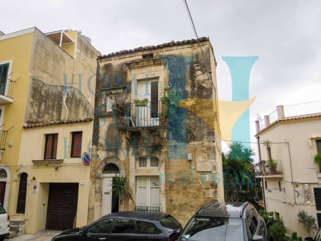 appartamento in vendita a Ragusa in zona Ibla
