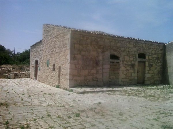 casa indipendente in vendita a Ragusa