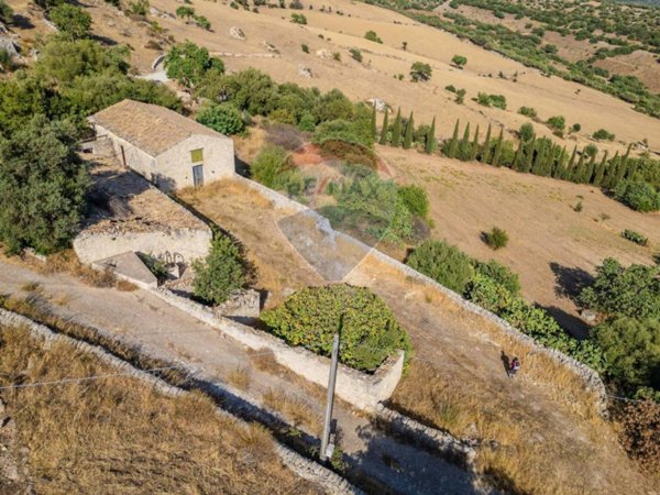 casa indipendente in vendita a Ragusa in zona Punta Braccetto