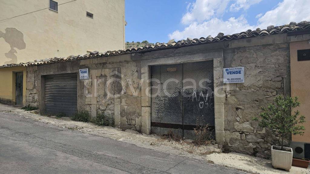 casa indipendente in vendita a Ragusa in zona Ibla