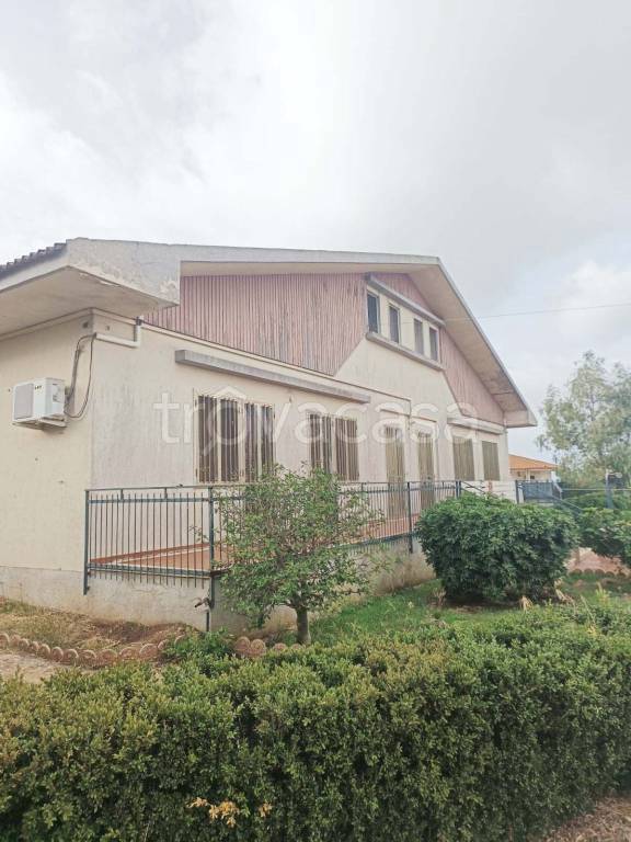 casa indipendente in vendita a Ragusa in zona Marina