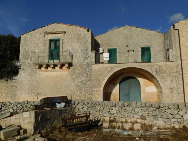 casa indipendente in vendita a Ragusa in zona Donnafugata