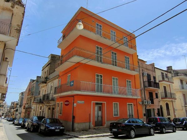 casa semindipendente in vendita a Ragusa in zona Ibla