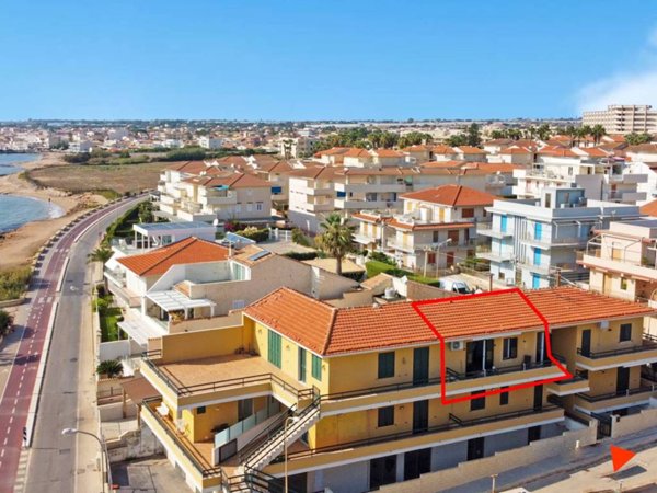 appartamento in vendita a Ragusa in zona Marina